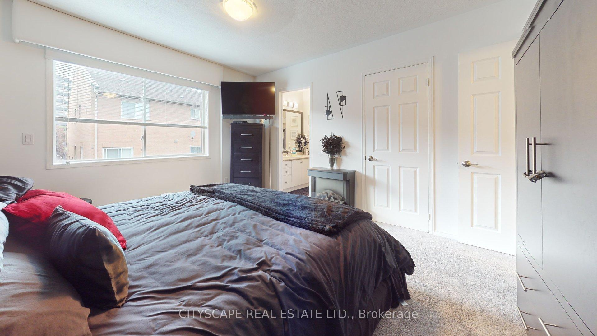 Photo 32 of 22 Windom Road, Toronto, Flemingdon Park — HOMEH