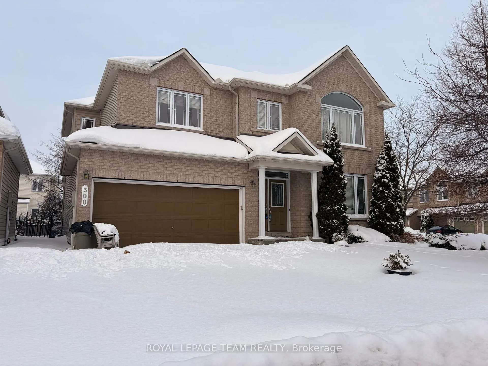 Photo 2 of 300 Fairlakes Way, Ottawa, Avalon East — HOMEH