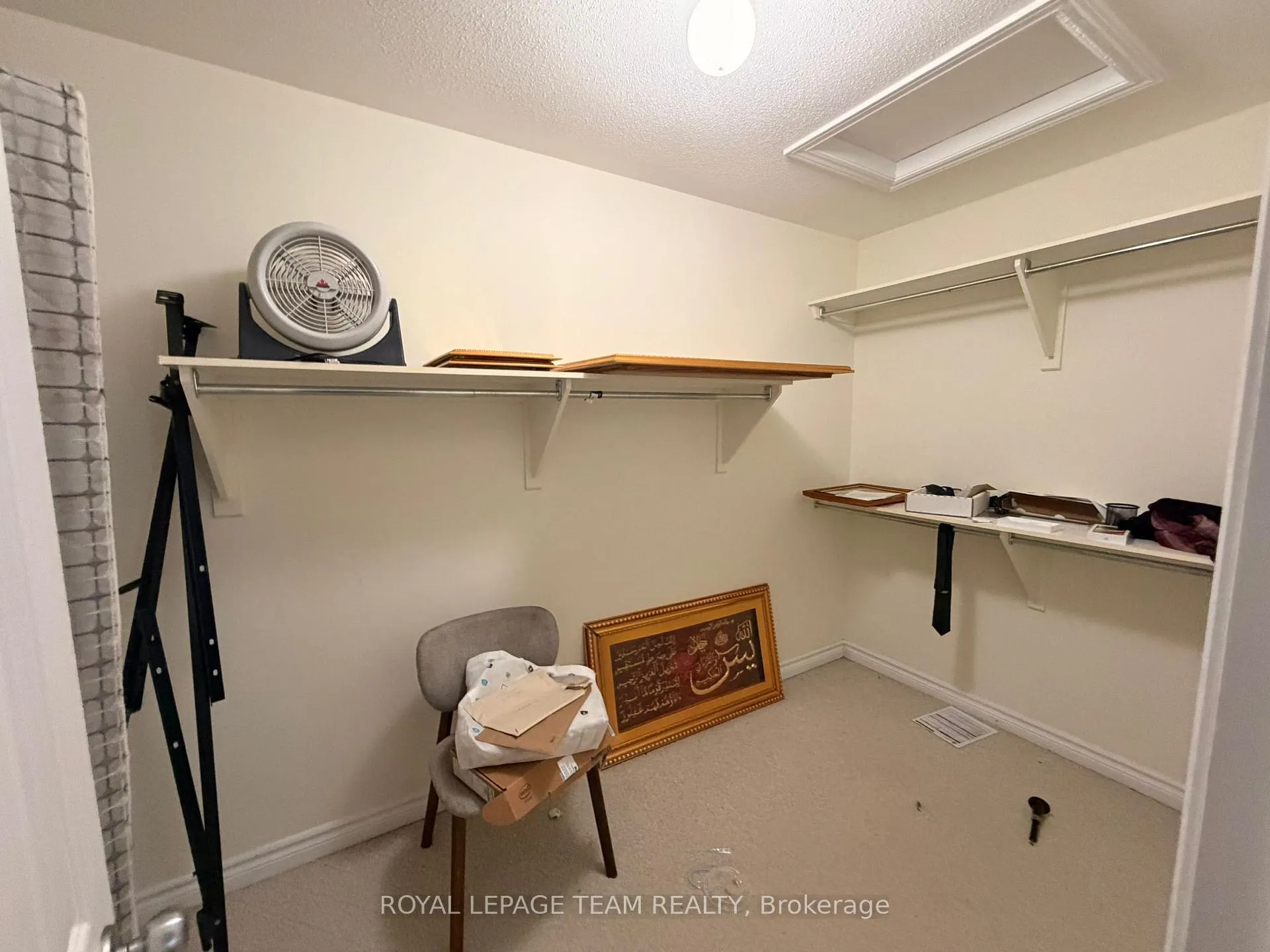 Photo 19 of 300 Fairlakes Way, Ottawa, Avalon East — HOMEH