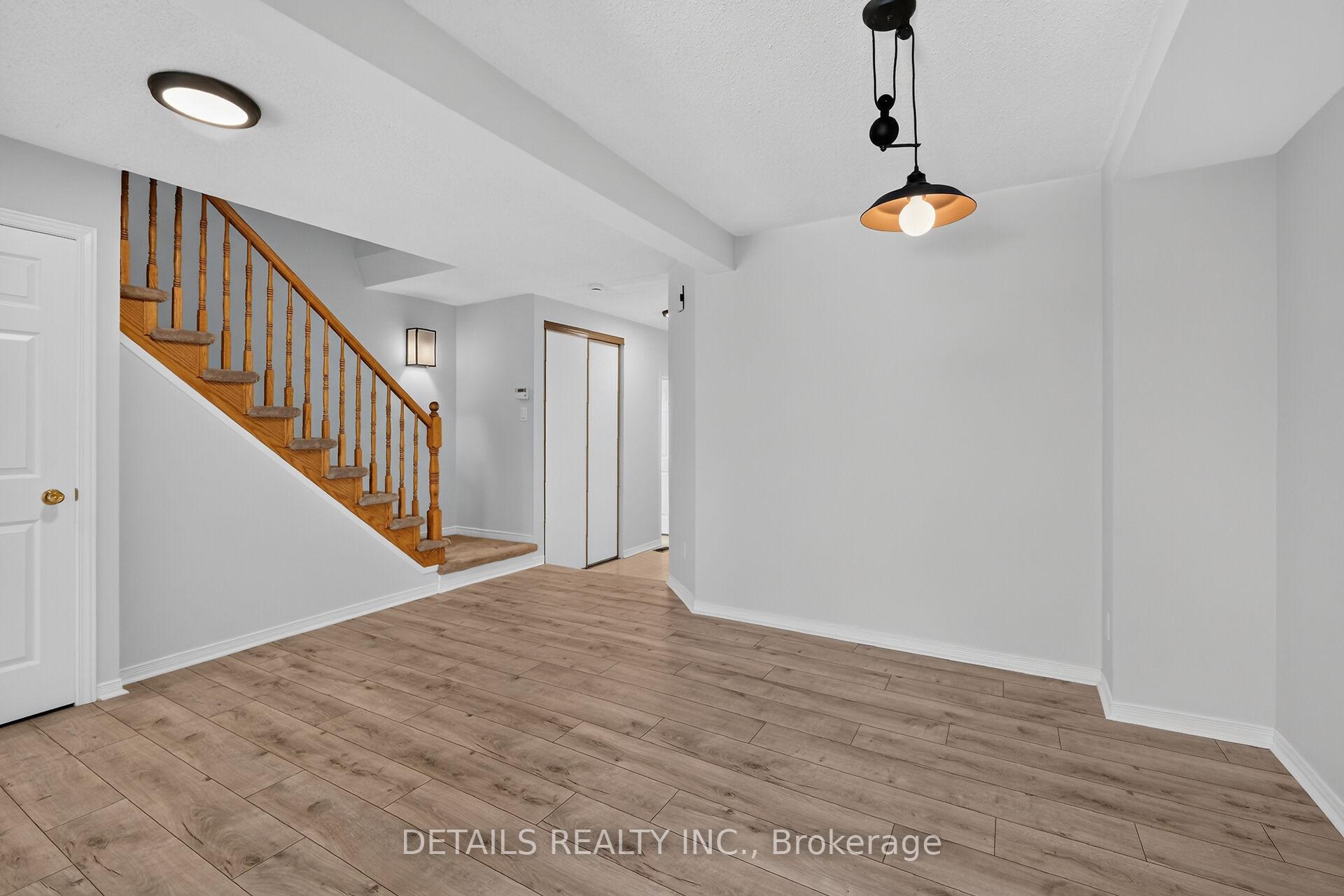 Photo 5 of 122 Ashpark Crescent, Ottawa, Hunt Club Park/Greenboro — HOMEH