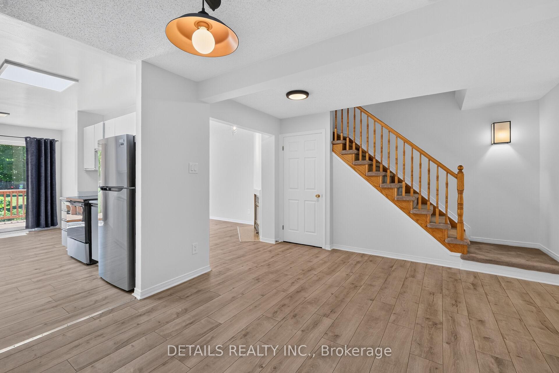 Photo 6 of 122 Ashpark Crescent, Ottawa, Hunt Club Park/Greenboro — HOMEH