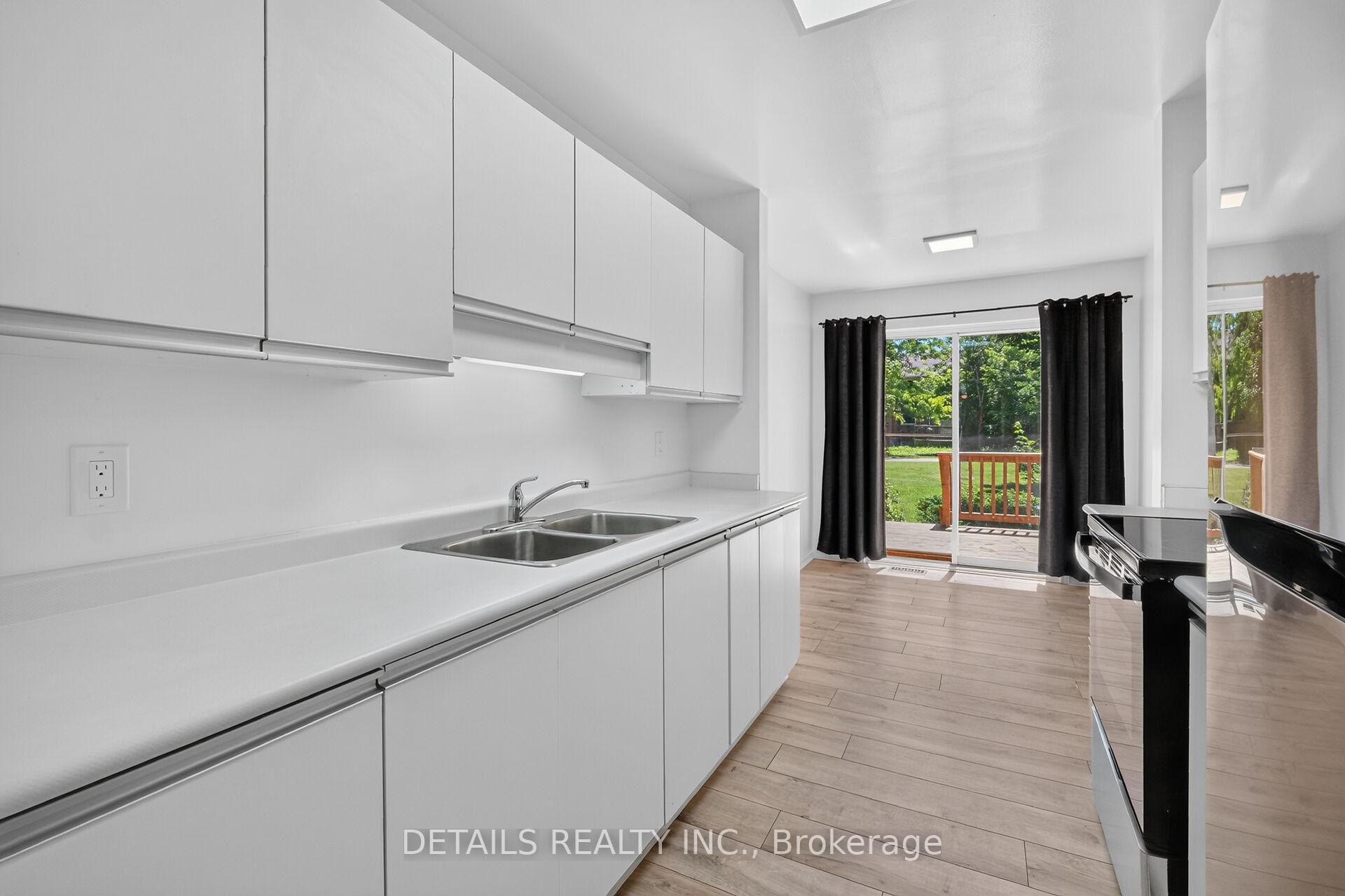 Photo 9 of 122 Ashpark Crescent, Ottawa, Hunt Club Park/Greenboro — HOMEH