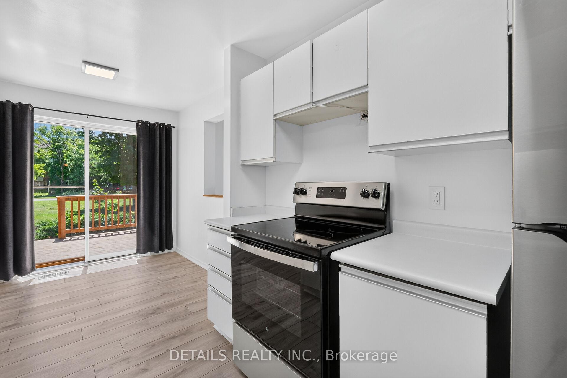 Photo 10 of 122 Ashpark Crescent, Ottawa, Hunt Club Park/Greenboro — HOMEH