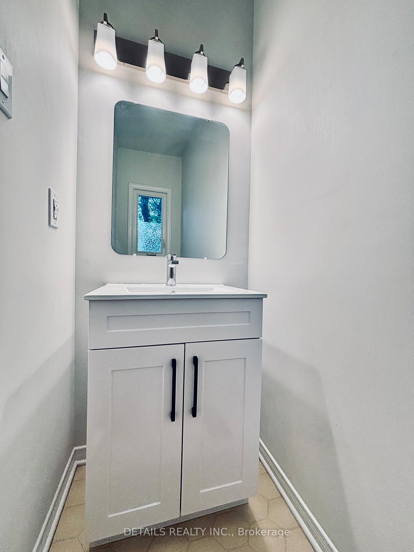 Photo 19 of 122 Ashpark Crescent, Ottawa, Hunt Club Park/Greenboro — HOMEH