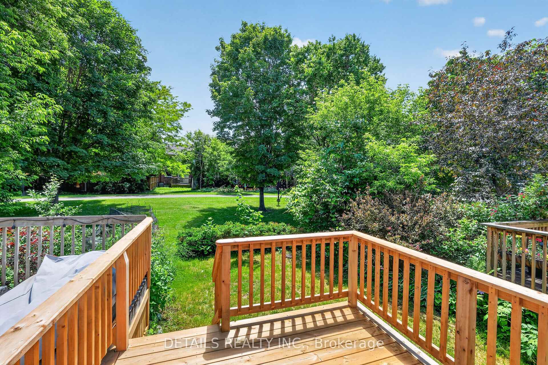 Photo 38 of 122 Ashpark Crescent, Ottawa, Hunt Club Park/Greenboro — HOMEH
