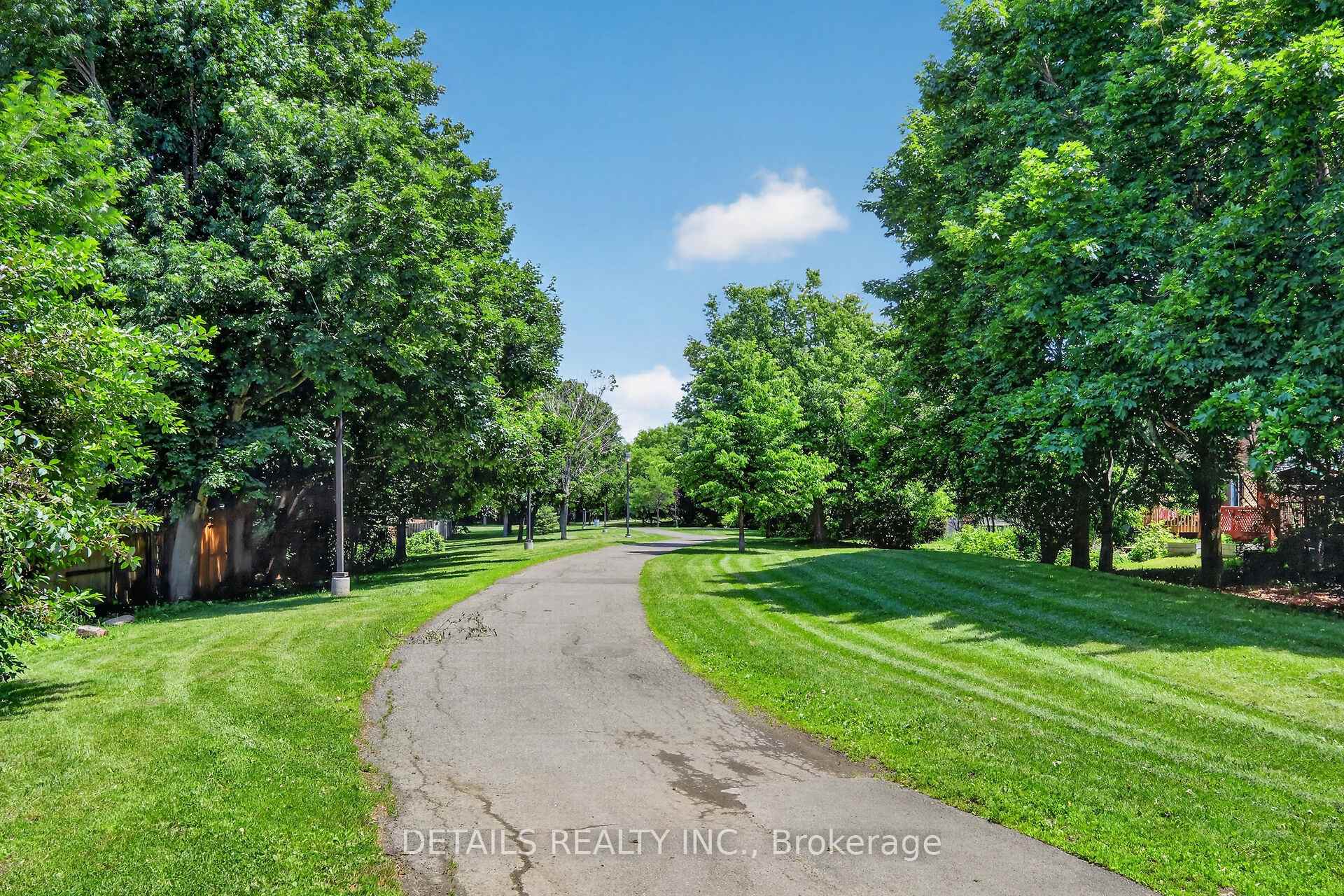 Photo 43 of 122 Ashpark Crescent, Ottawa, Hunt Club Park/Greenboro — HOMEH