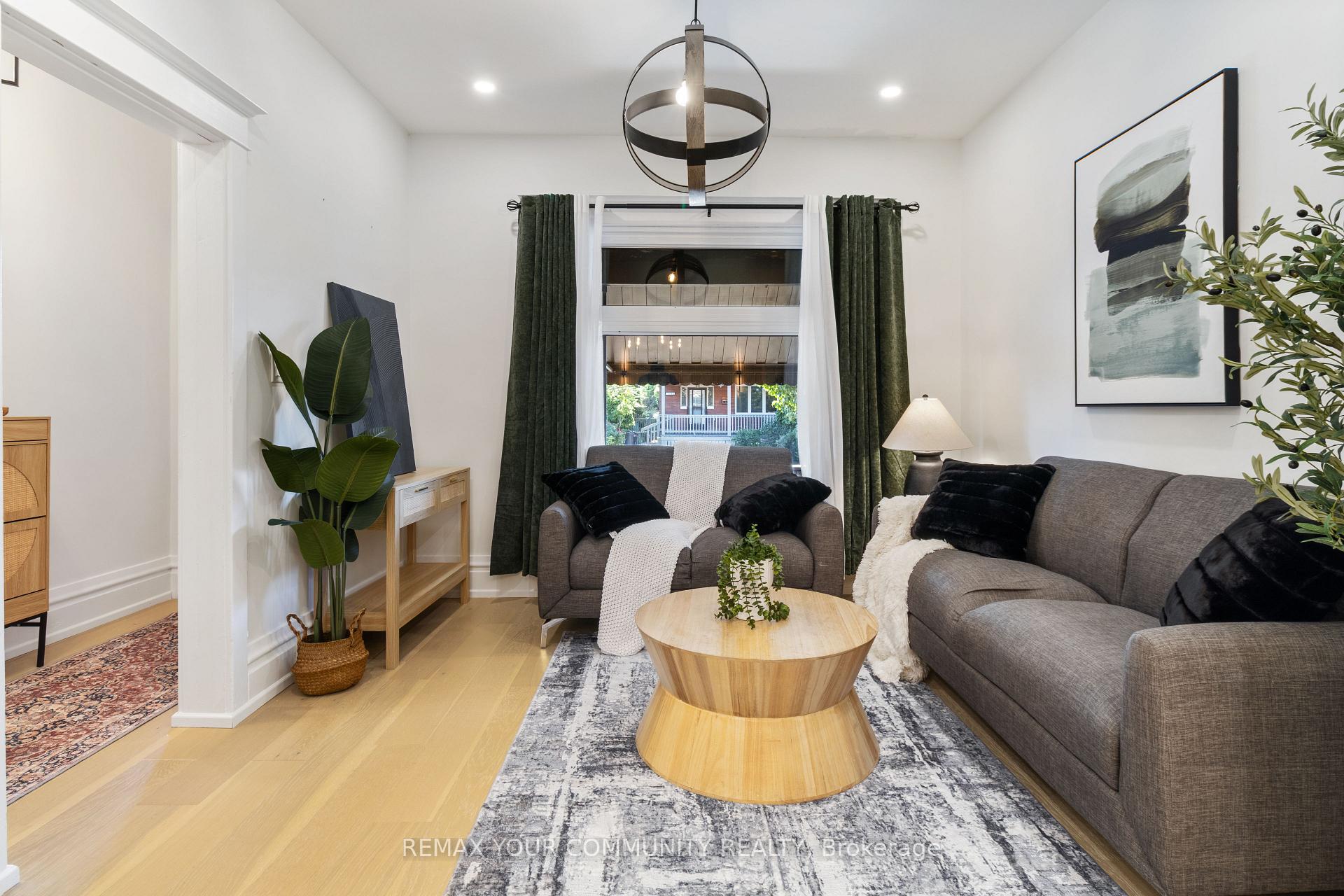 Photo 4 of 184 Stirton Street, Hamilton, Gibson — HOMEH
