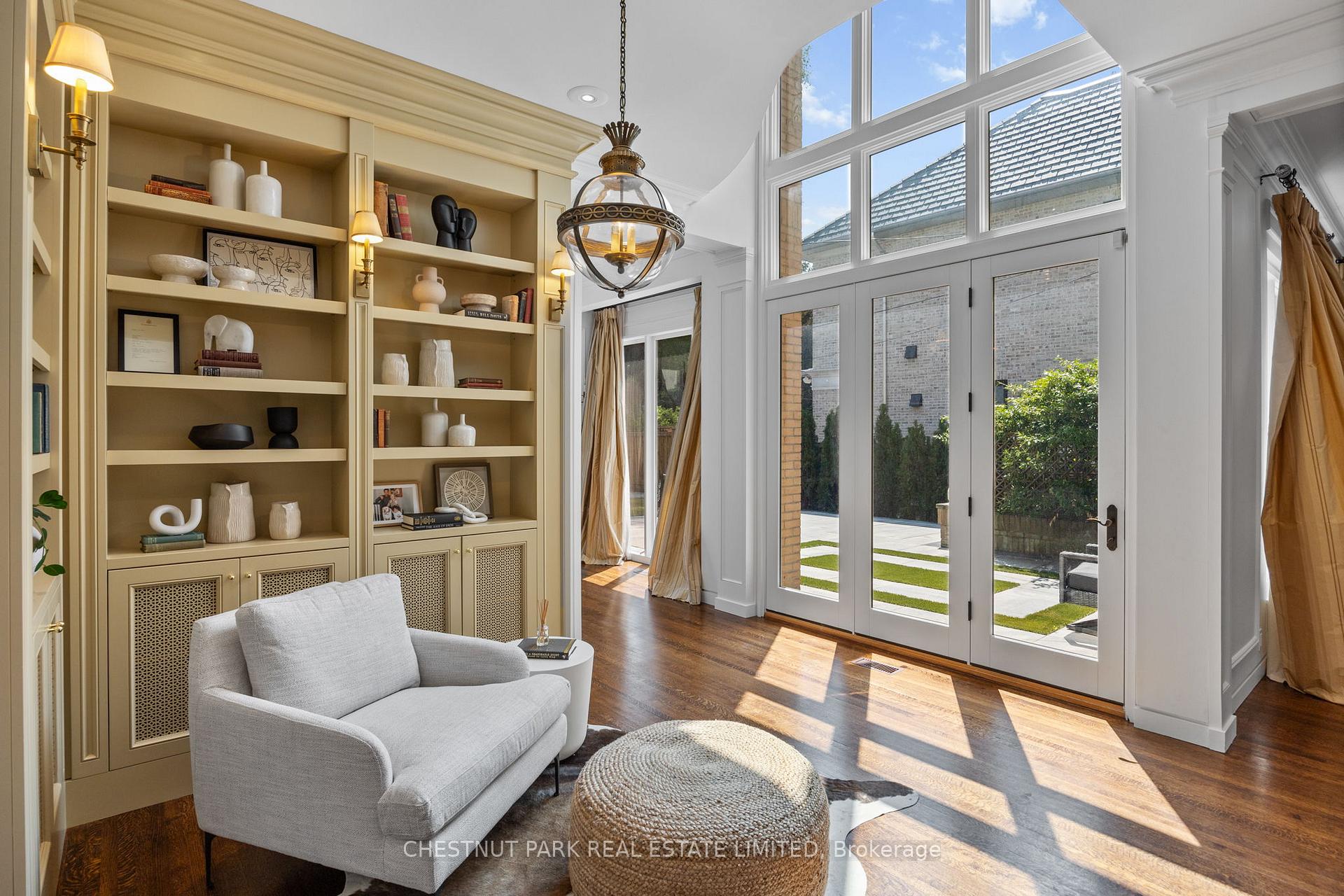Photo 3 of 103 Dunloe Road, Toronto, Forest Hill South — HOMEH
