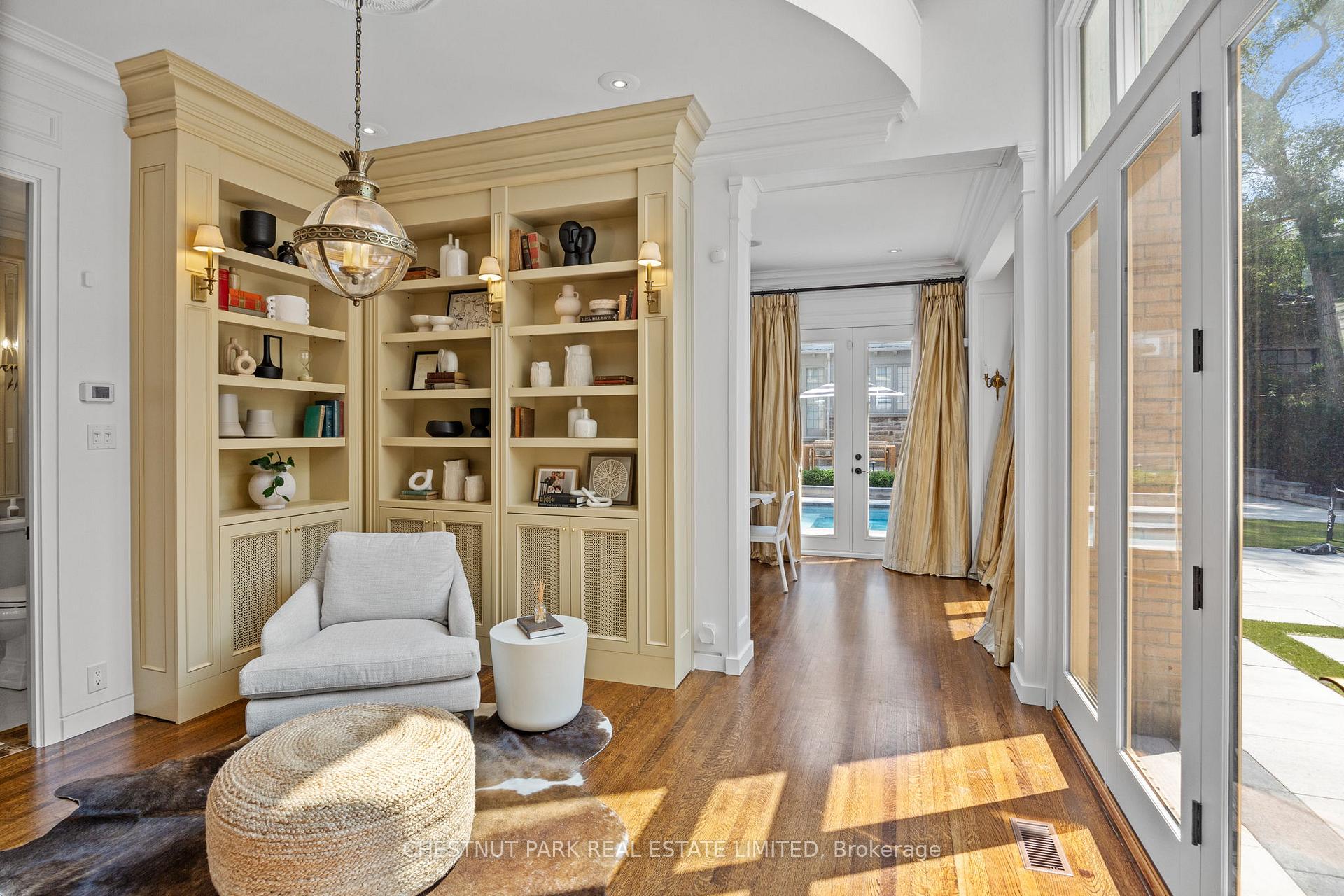 Photo 4 of 103 Dunloe Road, Toronto, Forest Hill South — HOMEH