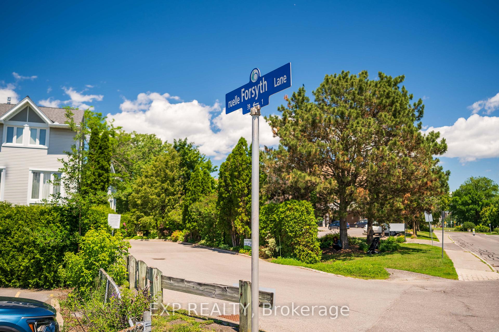 Photo 2 of Unit 29, 6 Forsyth Lane, Ottawa, Crystal Beach — HOMEH