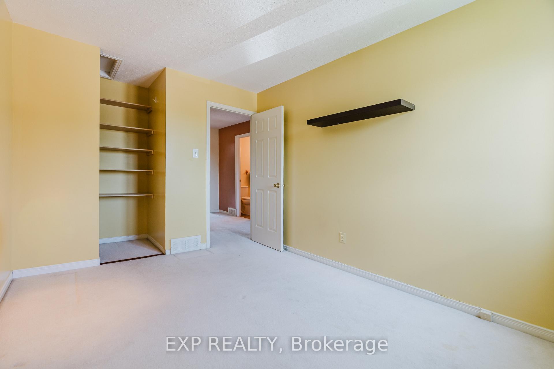 Photo 12 of Unit 29, 6 Forsyth Lane, Ottawa, Crystal Beach — HOMEH