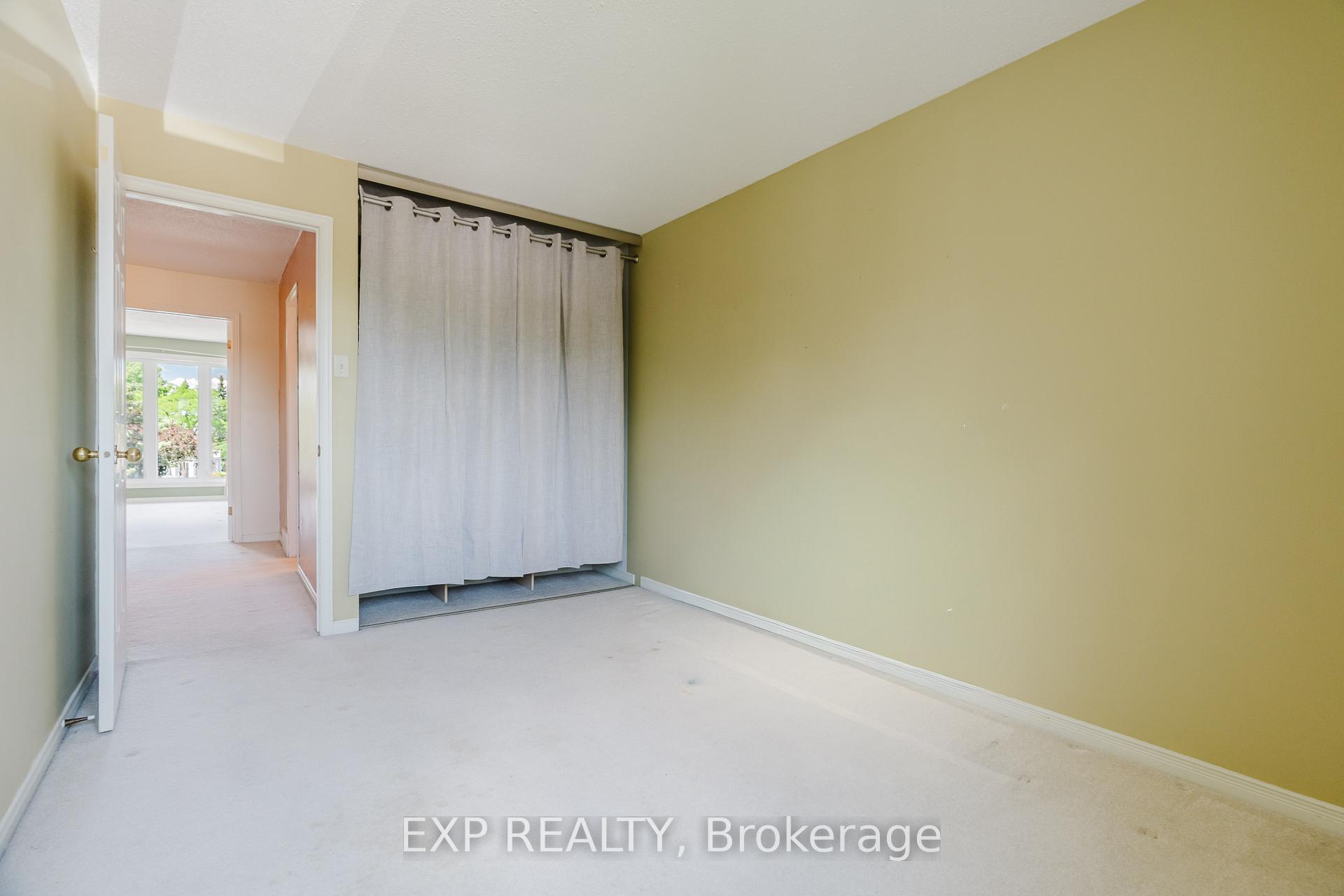 Photo 13 of Unit 29, 6 Forsyth Lane, Ottawa, Crystal Beach — HOMEH