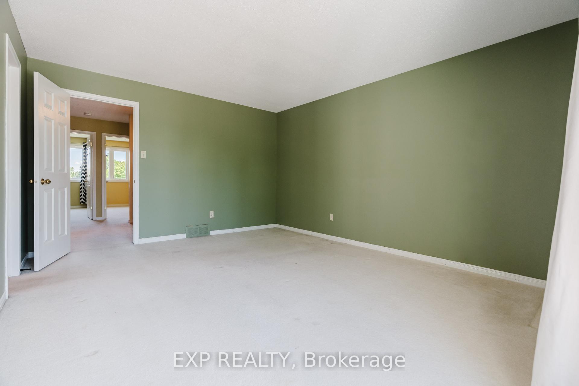 Photo 15 of Unit 29, 6 Forsyth Lane, Ottawa, Crystal Beach — HOMEH