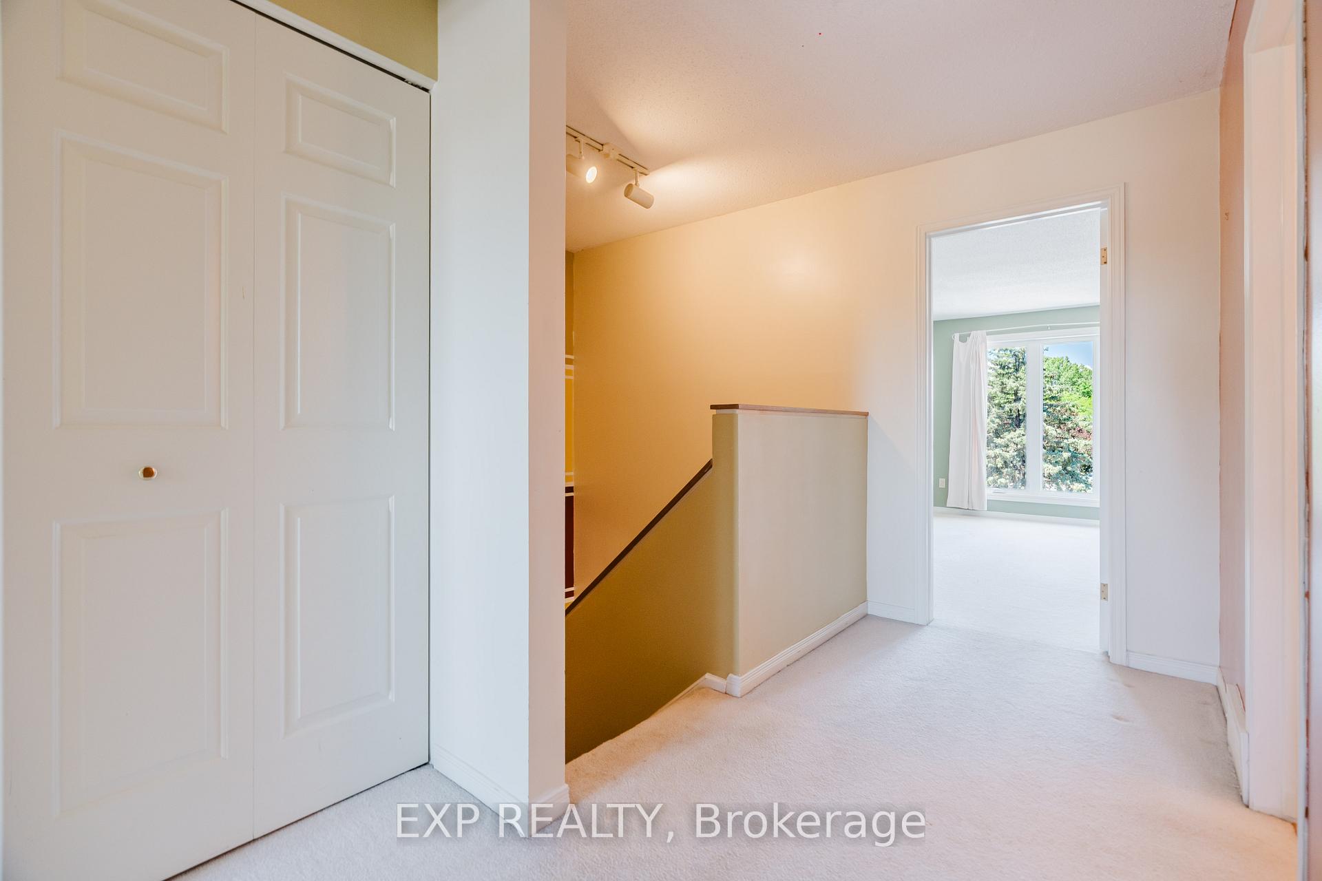 Photo 21 of Unit 29, 6 Forsyth Lane, Ottawa, Crystal Beach — HOMEH