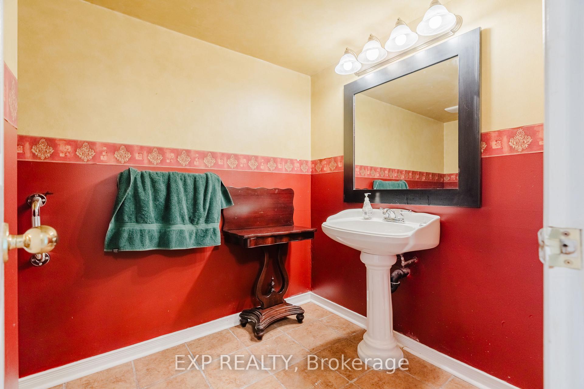 Photo 48 of Unit 29, 6 Forsyth Lane, Ottawa, Crystal Beach — HOMEH