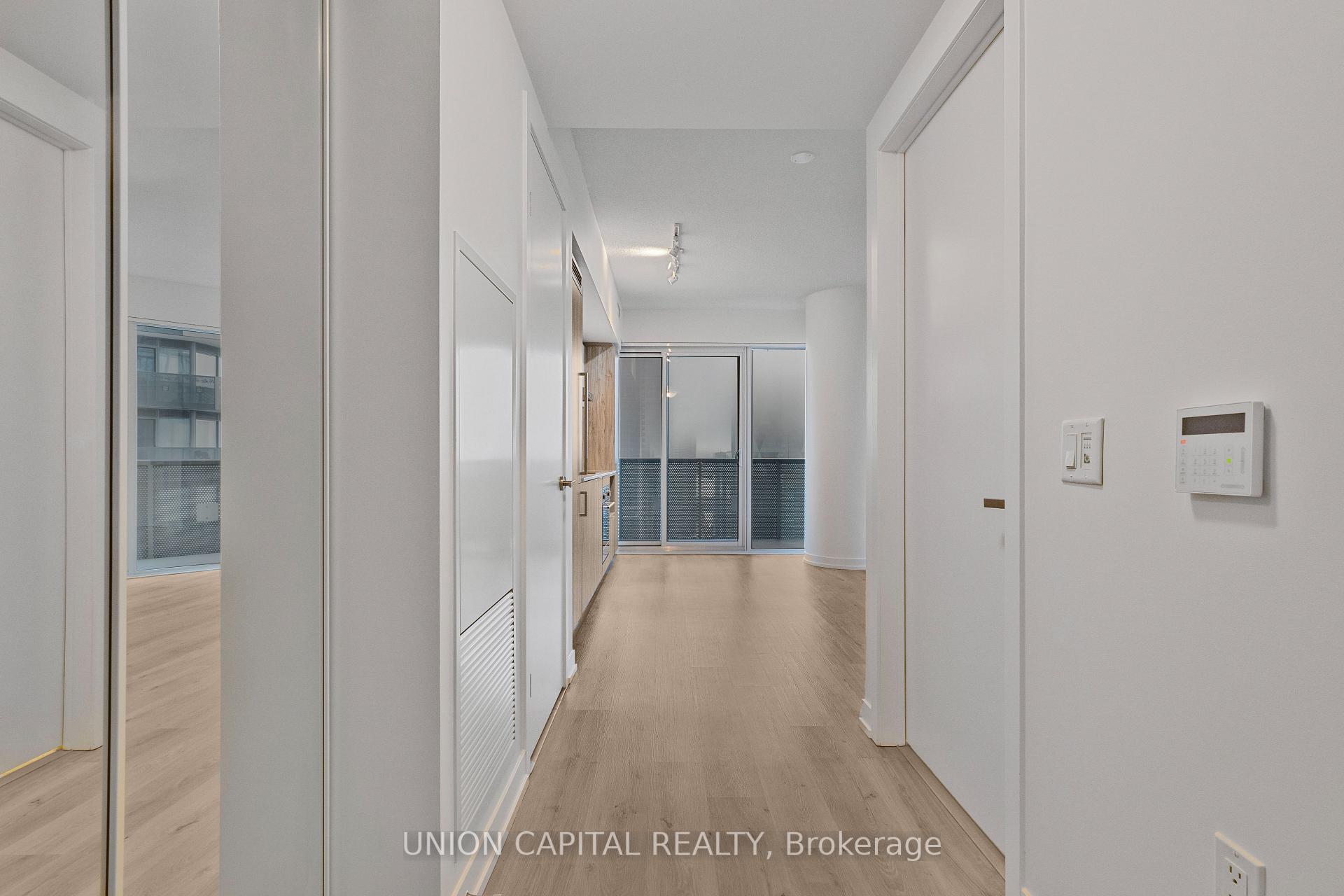 Photo 5 of Unit 4715, 138 downes Street, Toronto, Waterfront Communities — HOMEH