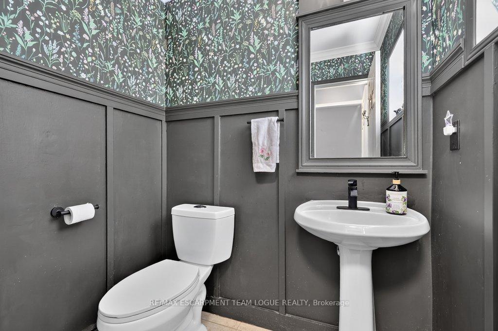 Photo 19 of 5839 Sunmill Crescent, Burlington, Orchard — HOMEH