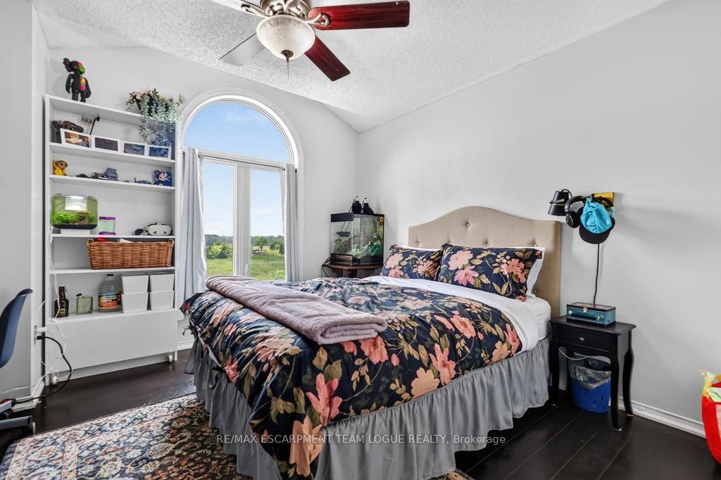 Photo 28 of 5839 Sunmill Crescent, Burlington, Orchard — HOMEH