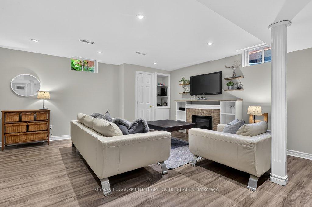 Photo 34 of 5839 Sunmill Crescent, Burlington, Orchard — HOMEH