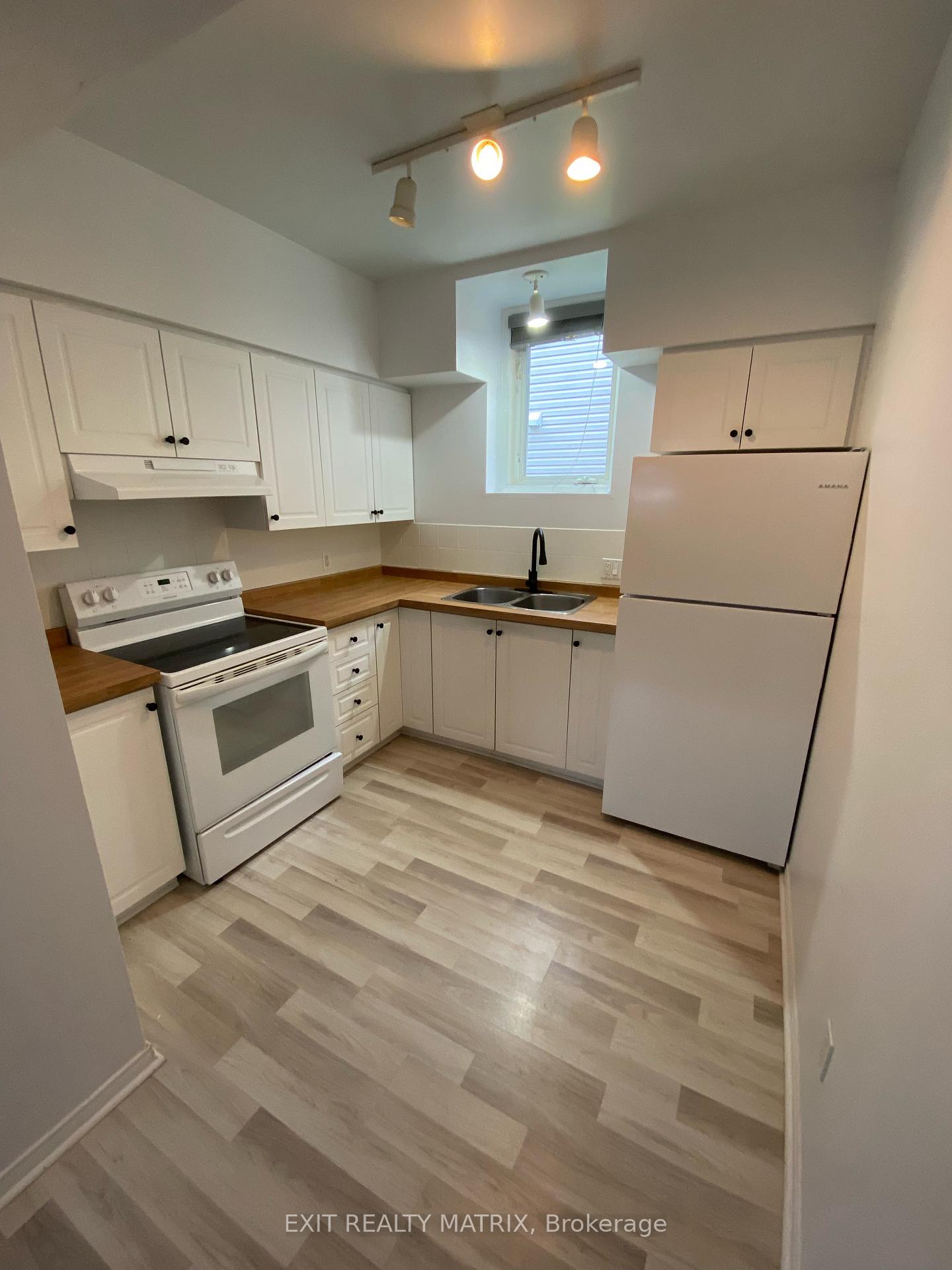 Photo 7 of Unit B, 239 Stiver Street, Russell, Village of Russell — HOMEH