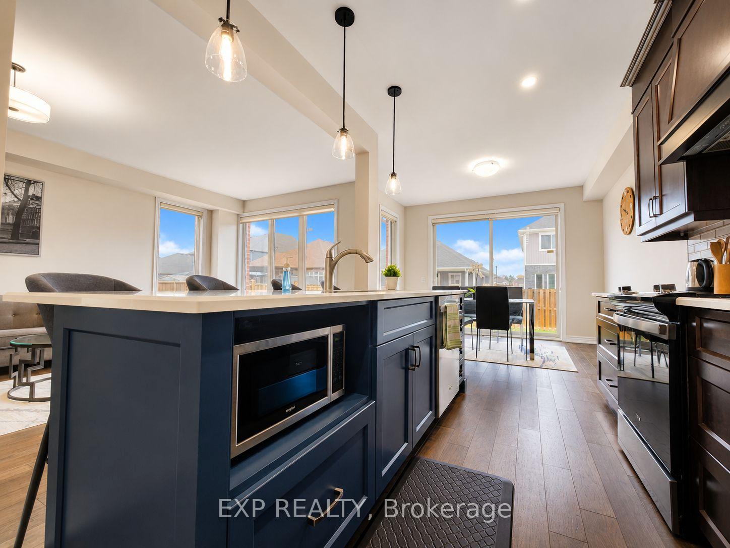 Photo 9 of 137 Susan Drive, Pelham, Fonthill — HOMEH