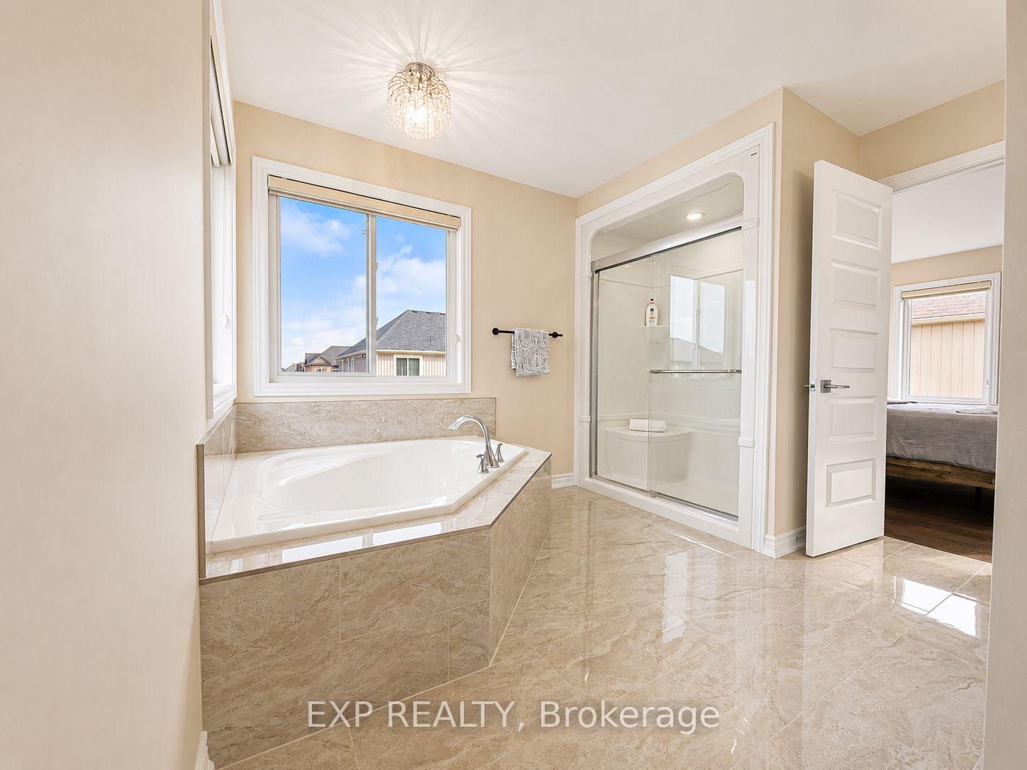 Photo 16 of 137 Susan Drive, Pelham, Fonthill — HOMEH