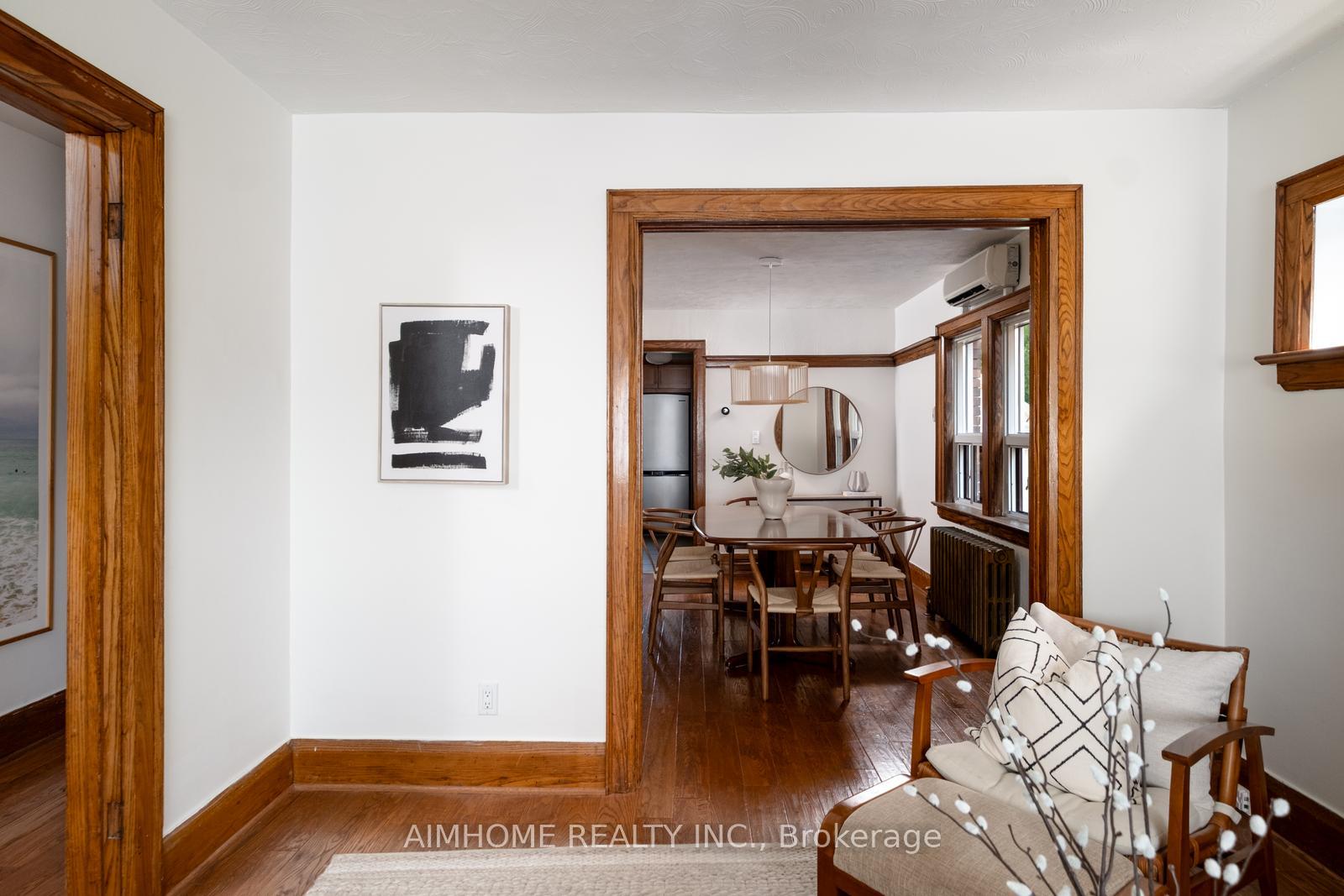 Photo 4 of 40 Kings Park Boulevard, Toronto, Danforth Village-East York — HOMEH