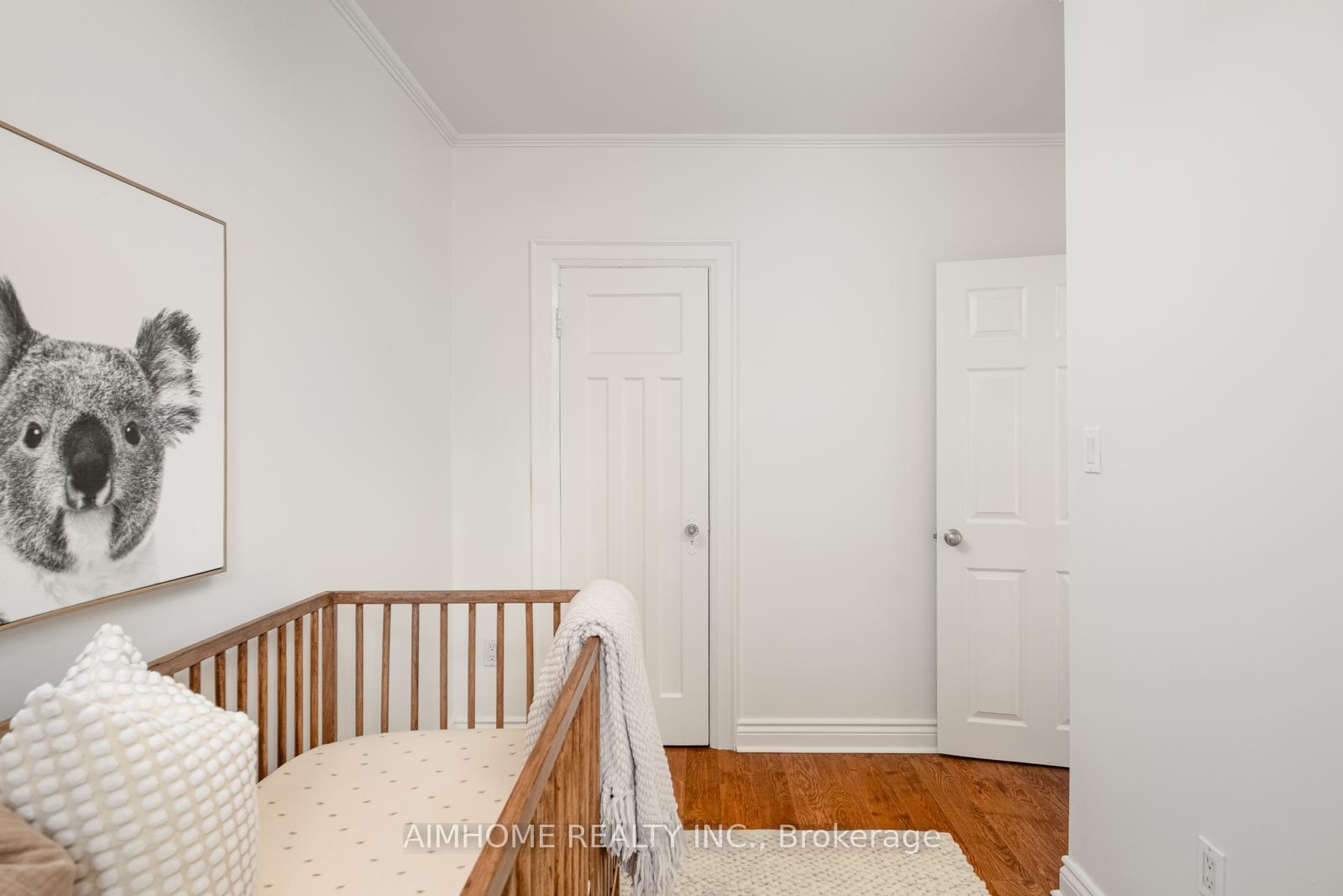 Photo 10 of 40 Kings Park Boulevard, Toronto, Danforth Village-East York — HOMEH
