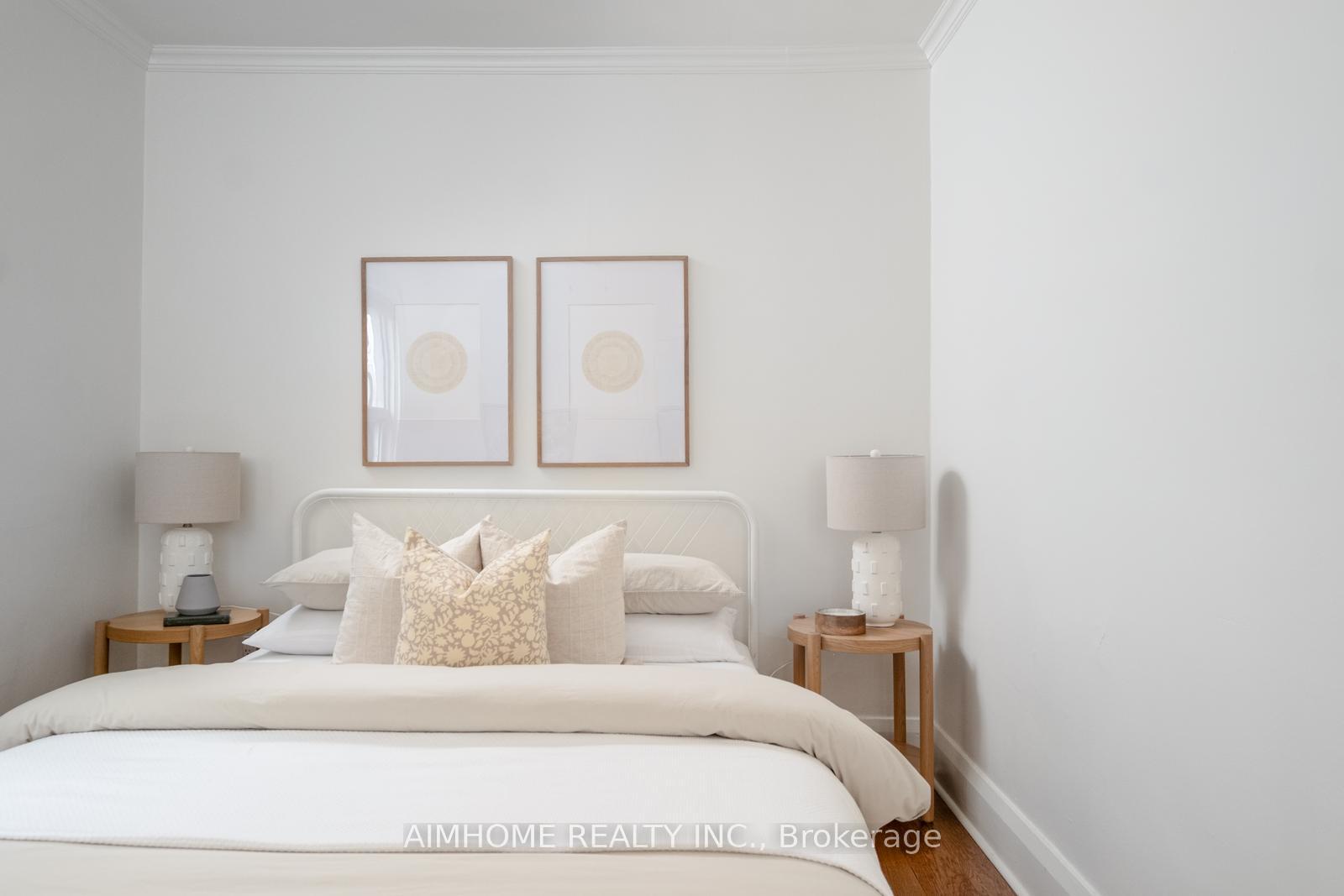 Photo 12 of 40 Kings Park Boulevard, Toronto, Danforth Village-East York — HOMEH
