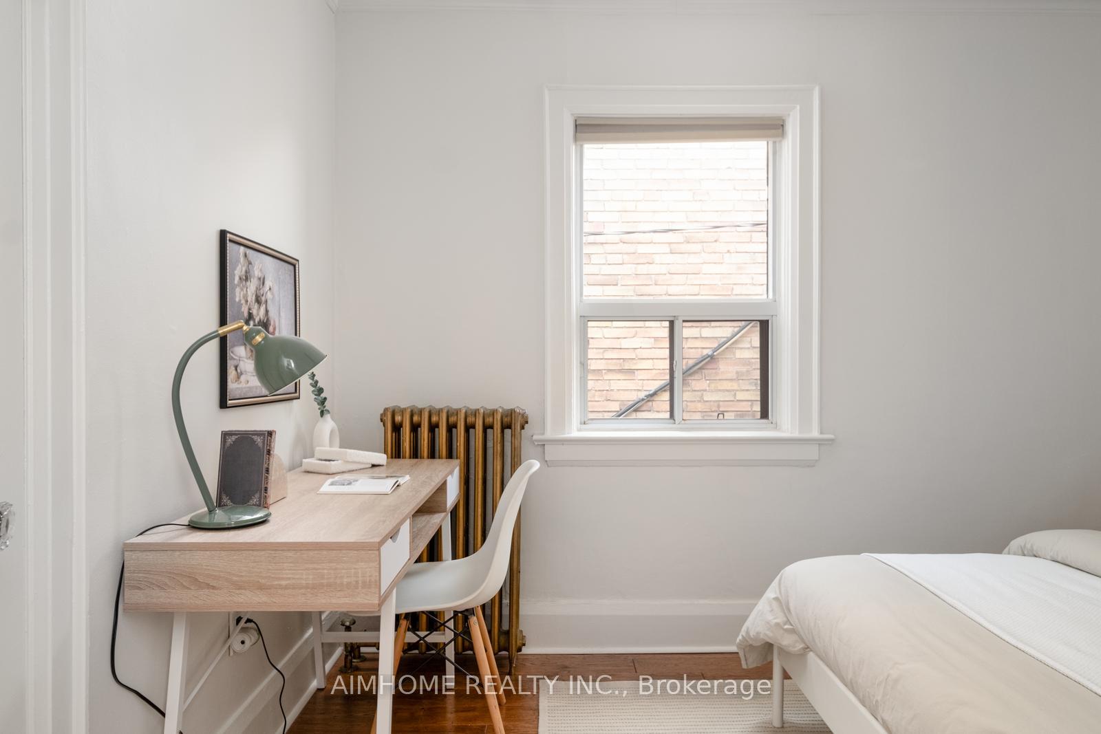 Photo 13 of 40 Kings Park Boulevard, Toronto, Danforth Village-East York — HOMEH