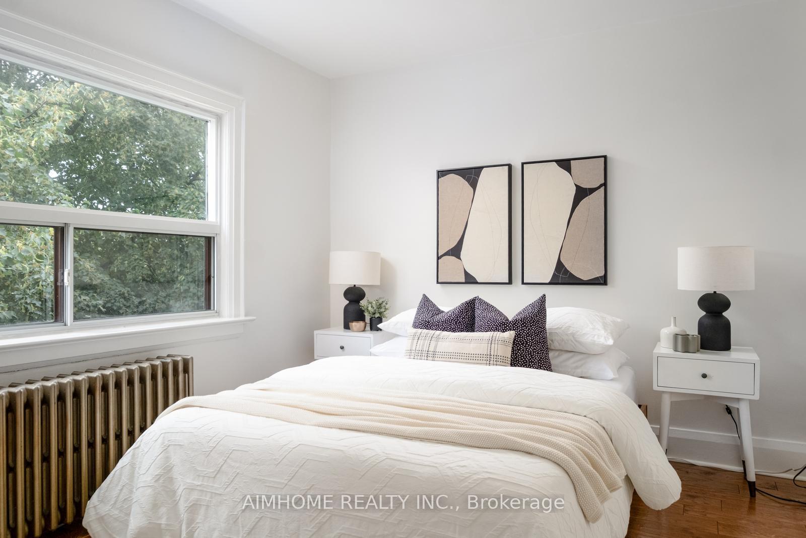 Photo 14 of 40 Kings Park Boulevard, Toronto, Danforth Village-East York — HOMEH