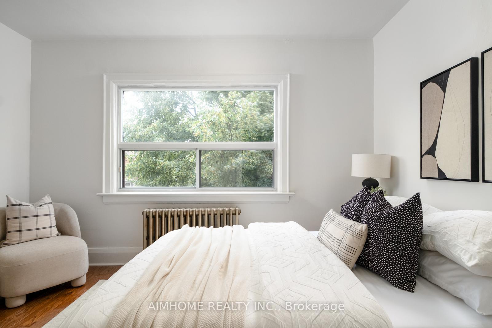 Photo 15 of 40 Kings Park Boulevard, Toronto, Danforth Village-East York — HOMEH