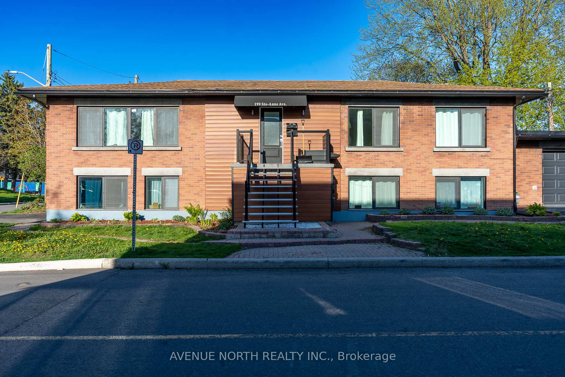 Photo 2 of 199 Ste Anne Street, Ottawa, Vanier — HOMEH