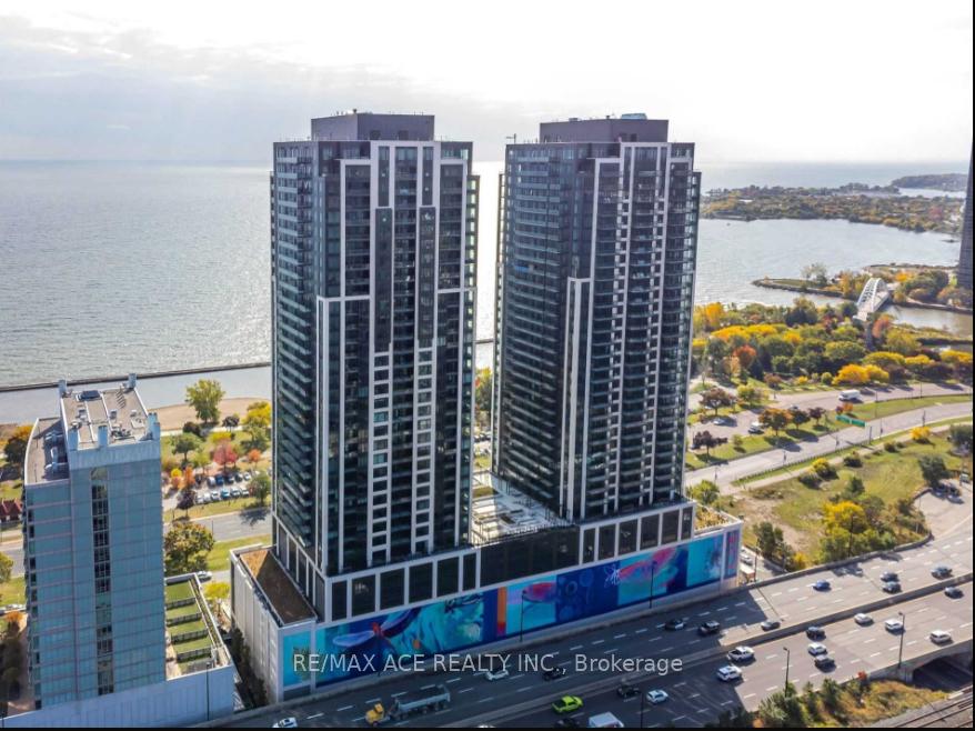 Front of Unit 1215, 1928 Lake Shore Boulevard W