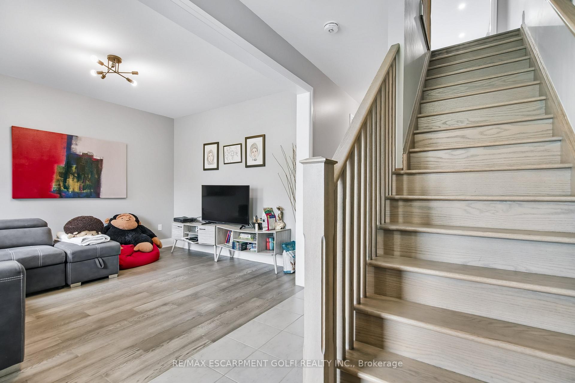 Photo 5 of 3339 Vardon Way, Oakville, Glenorchy — HOMEH