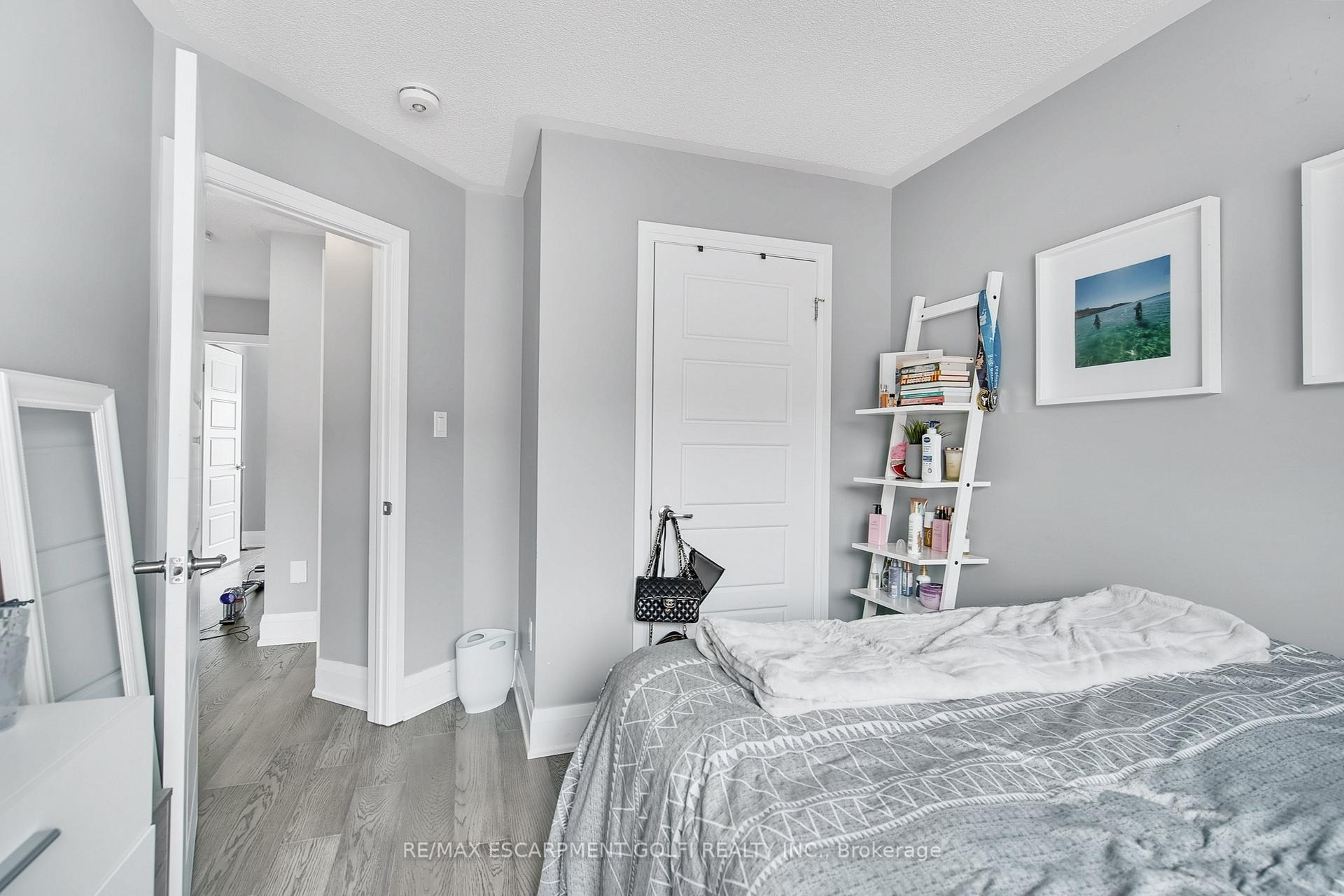 Photo 33 of 3339 Vardon Way, Oakville, Glenorchy — HOMEH