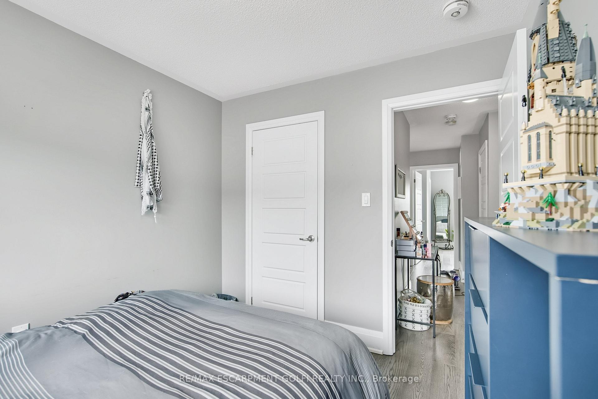 Photo 35 of 3339 Vardon Way, Oakville, Glenorchy — HOMEH