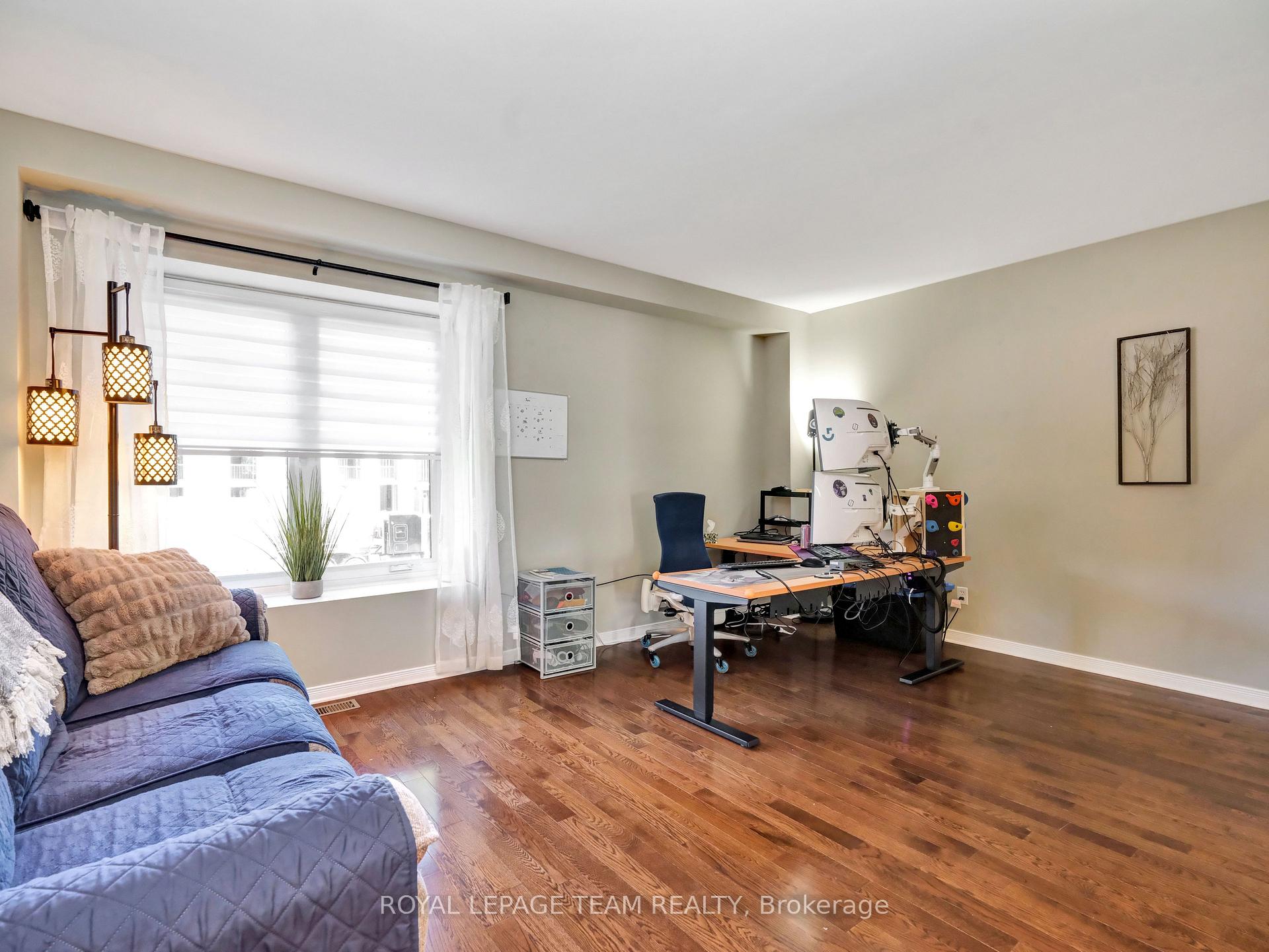 Photo 5 of 53 Thornbury Crescent, Ottawa, Centrepointe — HOMEH