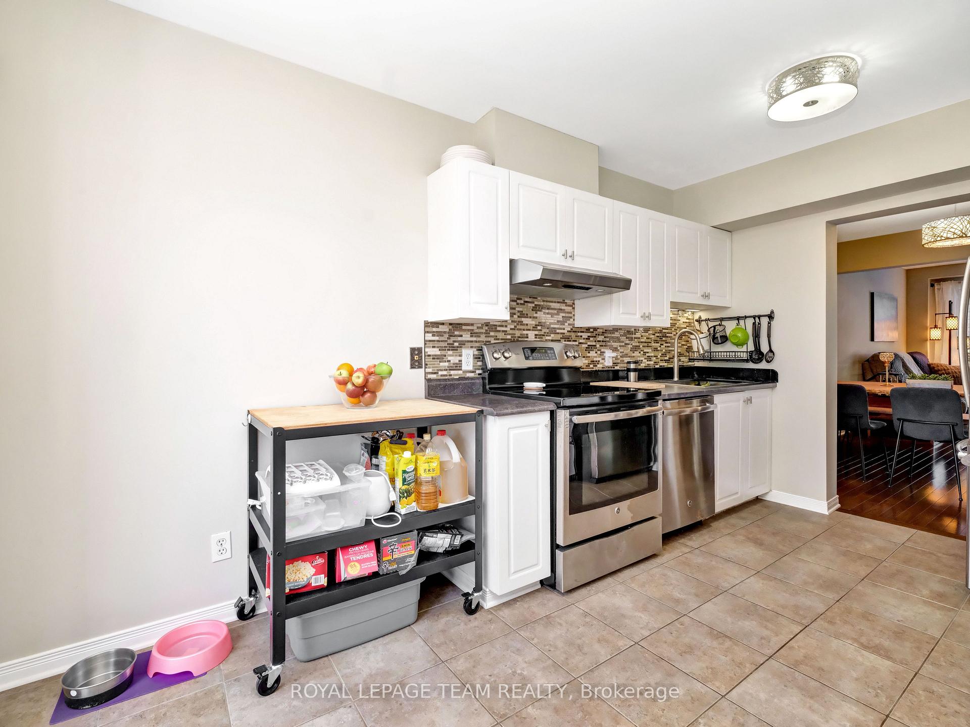 Photo 13 of 53 Thornbury Crescent, Ottawa, Centrepointe — HOMEH