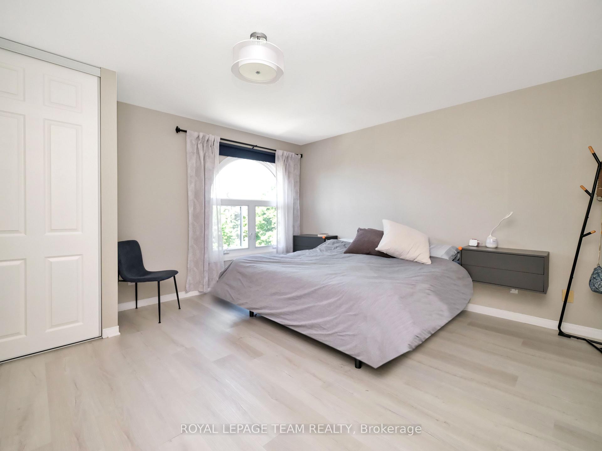 Photo 19 of 53 Thornbury Crescent, Ottawa, Centrepointe — HOMEH