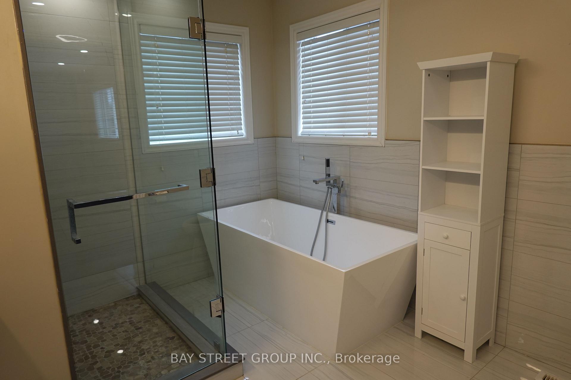Photo 12 of 36 Vipond Road, Whitby, Brooklin — HOMEH