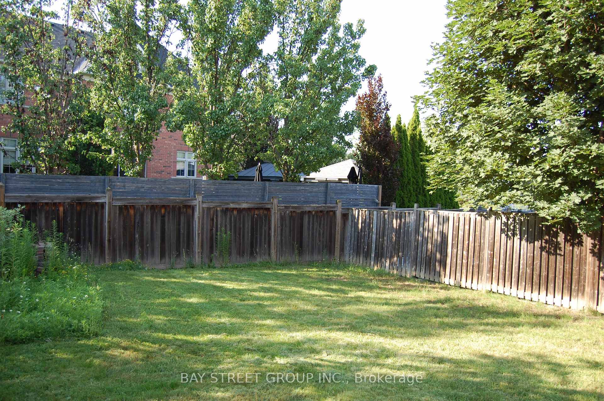 Photo 17 of 36 Vipond Road, Whitby, Brooklin — HOMEH