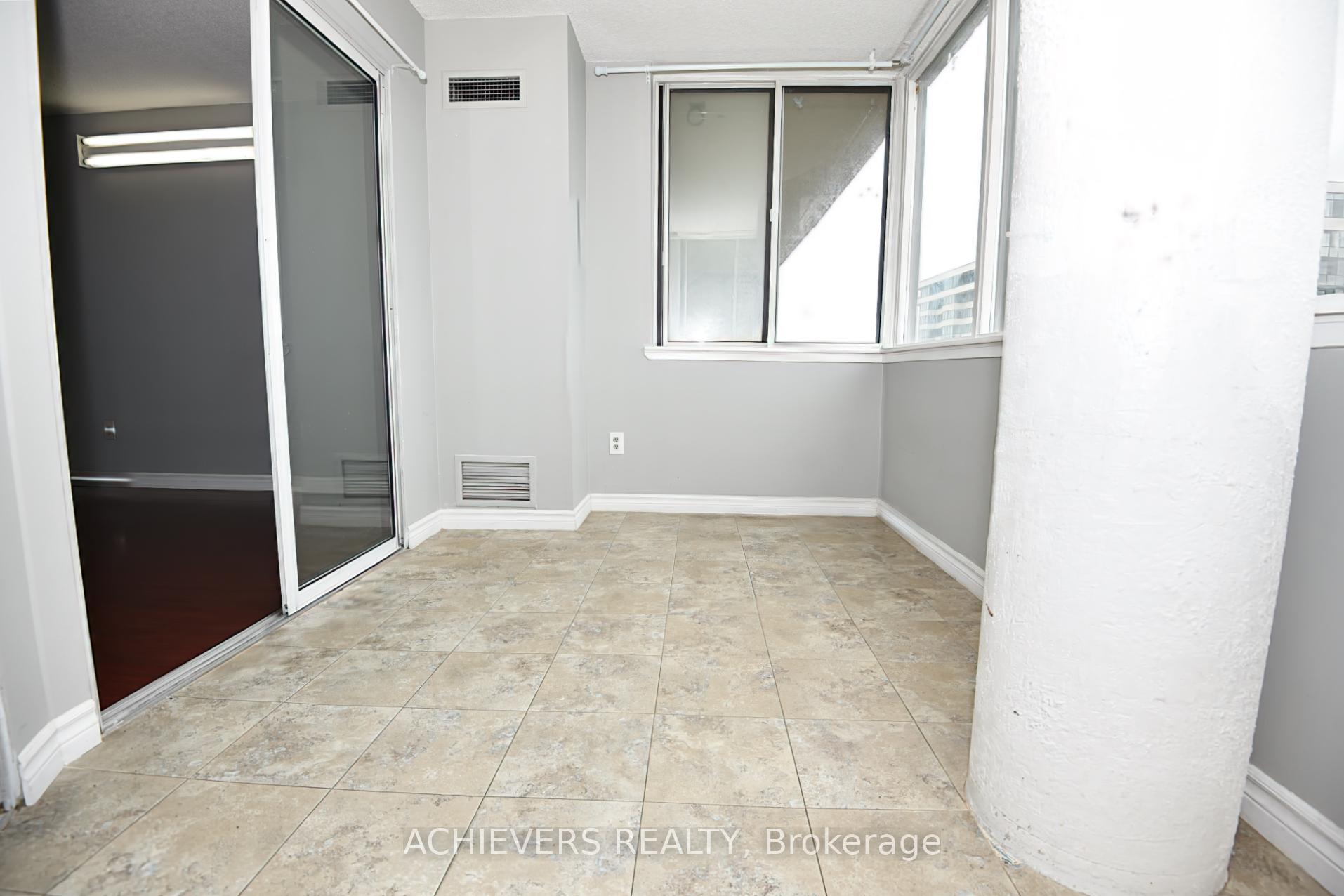 Photo 15 of Unit 1512, 21 Markbrook Lane, Etobicoke, Mount Olive-Silverstone-Jamestown — HOMEH