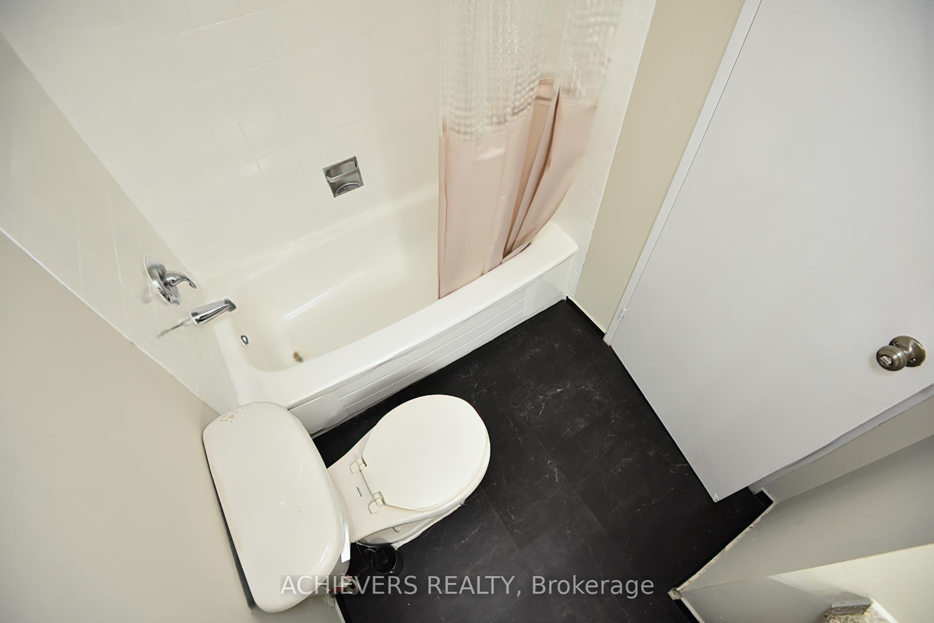 Photo 19 of Unit 1512, 21 Markbrook Lane, Etobicoke, Mount Olive-Silverstone-Jamestown — HOMEH