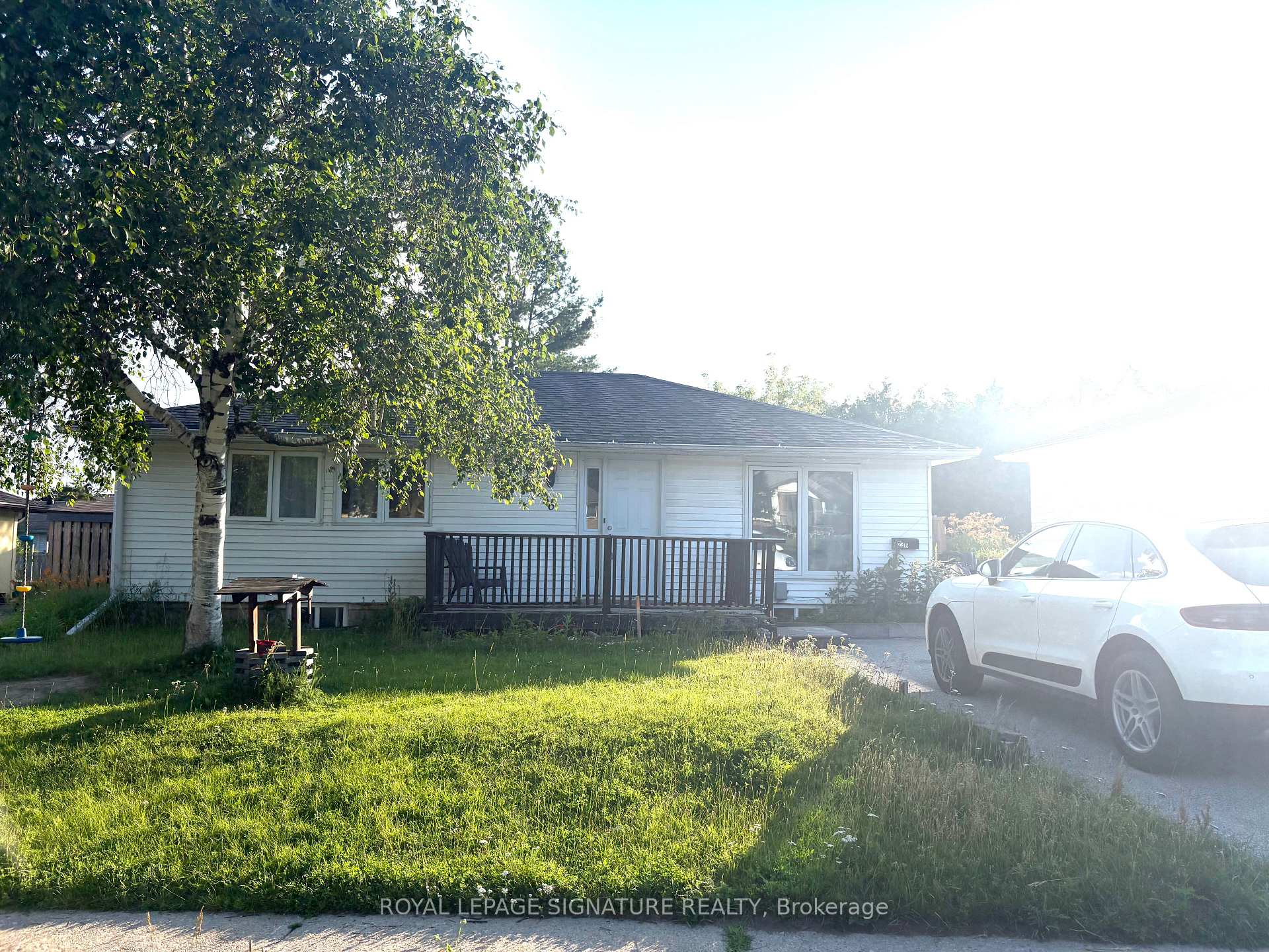 Photo 2 of Unit Bsmt, 236 Letitia Street, Barrie, Letitia Heights — HOMEH
