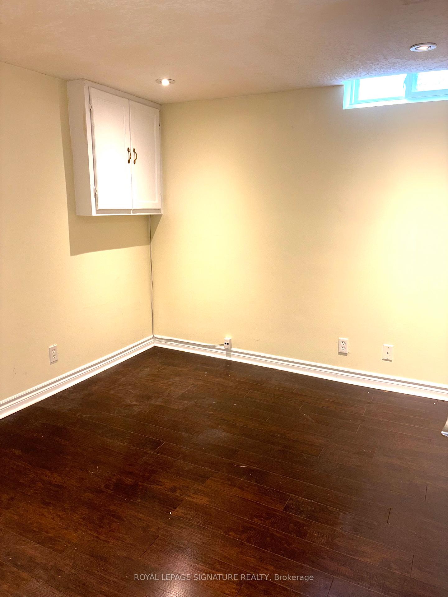 Photo 8 of Unit Bsmt, 236 Letitia Street, Barrie, Letitia Heights — HOMEH