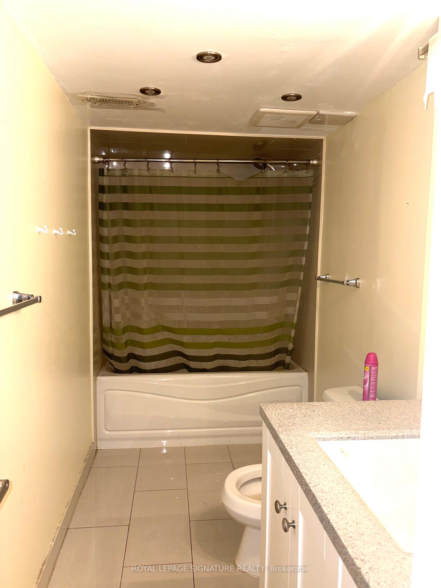 Photo 9 of Unit Bsmt, 236 Letitia Street, Barrie, Letitia Heights — HOMEH