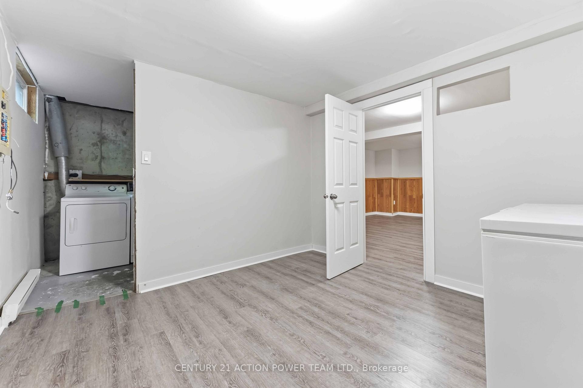 Photo 29 of Unit A, 39 Woodvale Green Drive, Ottawa, Craig Henry/Woodvale — HOMEH