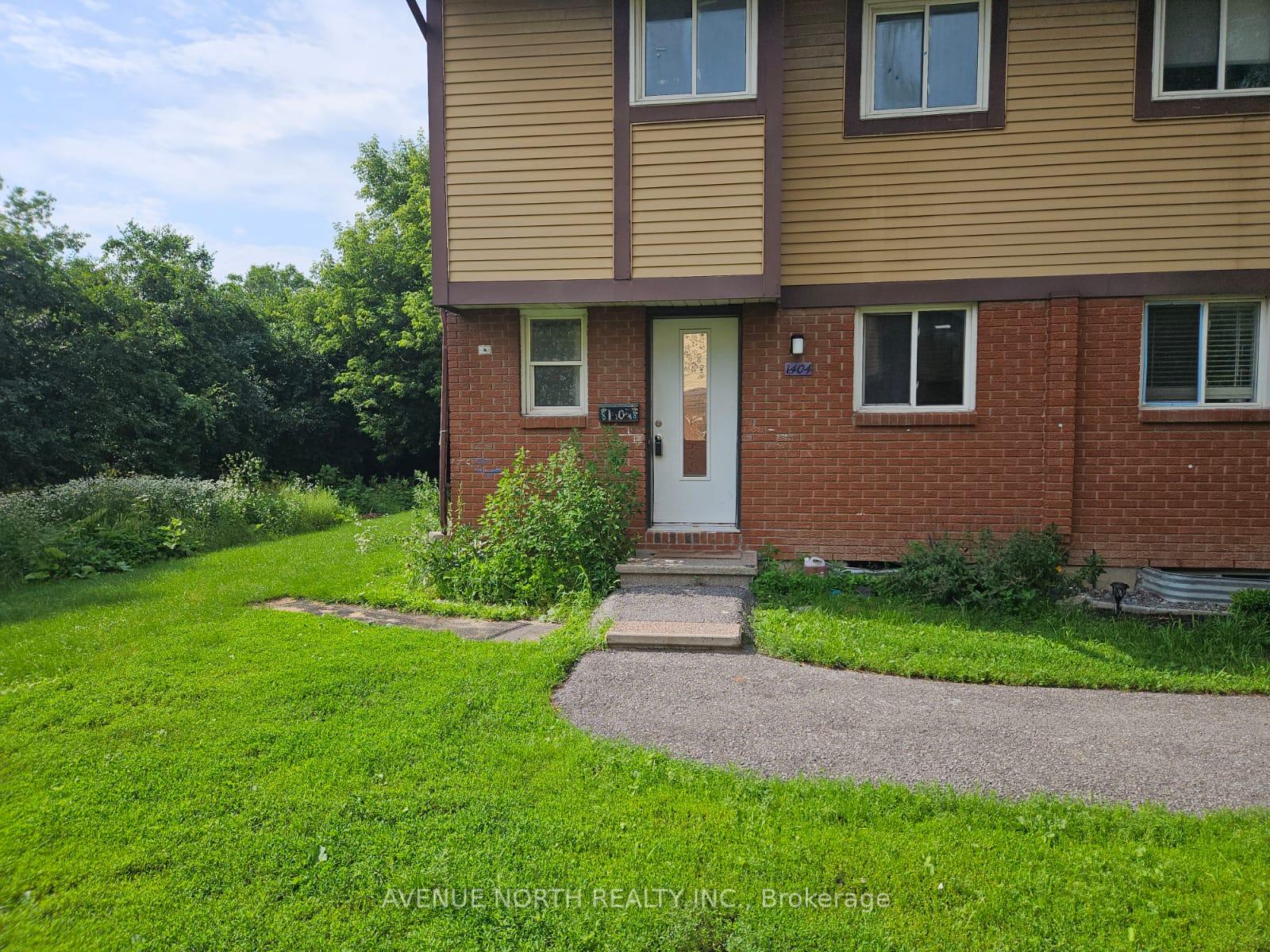 Front of Unit 1, 1404 Foxwell Street