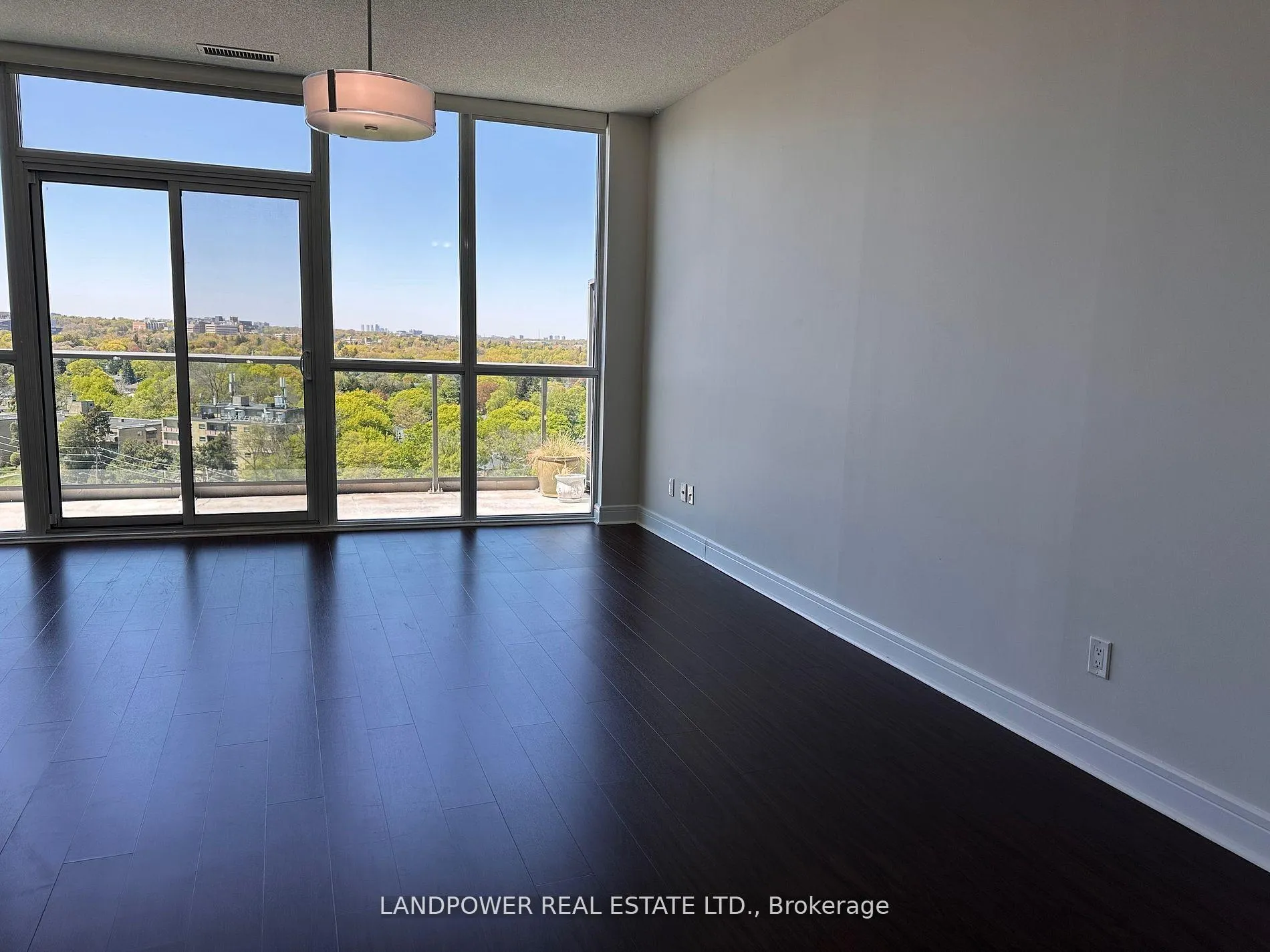 Photo 2 of Unit PH20, 35 Brian Peck Crescent, Toronto, Thorncliffe Park — HOMEH